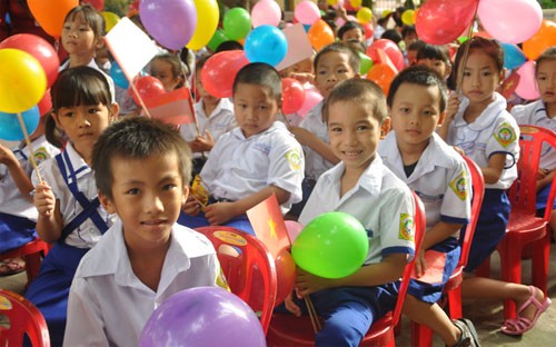 Month of action for children 2014 - ảnh 1
